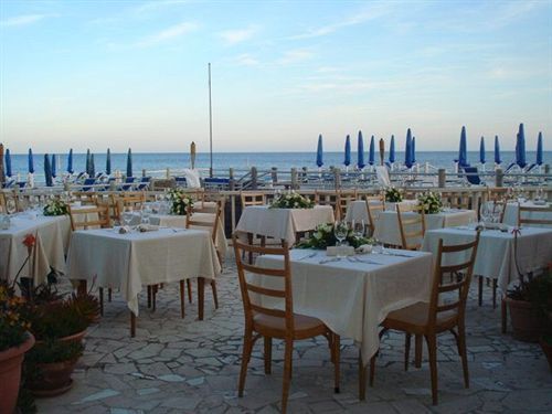 Hotel Le Najadi Santa Marinella Exterior foto